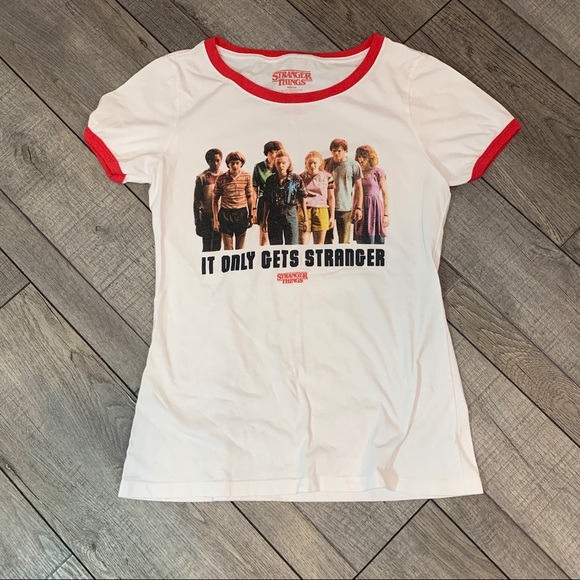 Stranger Things It Only Gets Stranger Ringer T Shirt Large - Picture 1 of 4